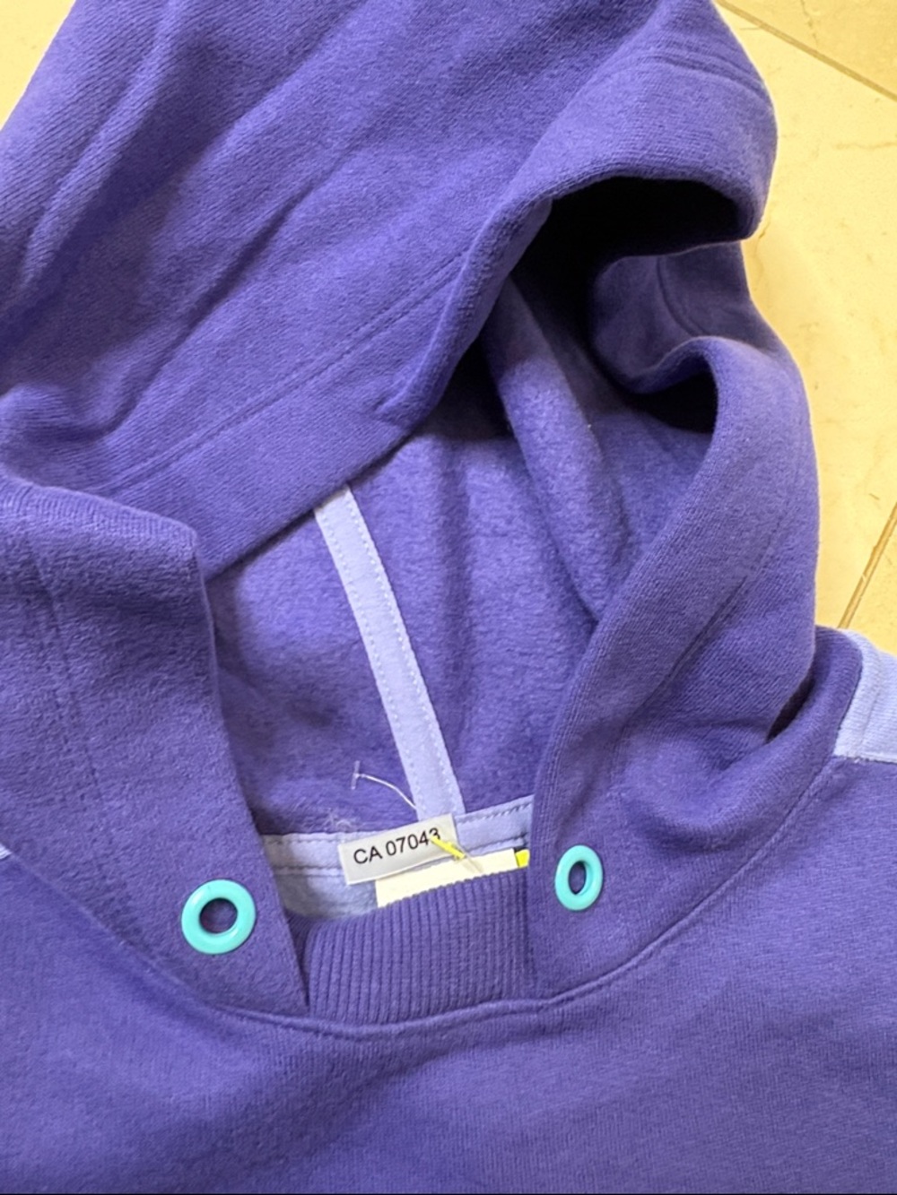 ⭐️ NWT- All in Motion Hoodie in Dark Purple & Teal Accent- small/ 6/6x - Picture 6 of 10